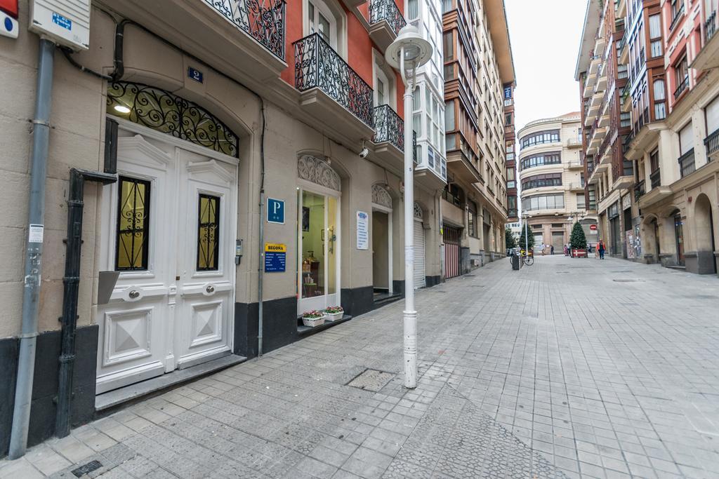 Pension Begona - Centro Ciudad Bilbao Luaran gambar